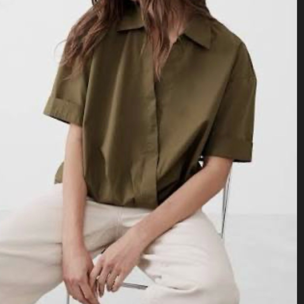 Banana Republic Olive Green Women's Button Down Shirt
